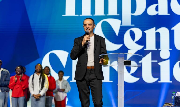 4 CLÉS POUR MARCHER PAR L&rsquo;AMOUR – Ps Yvan CASTANOU et Ps Ivan CARLUER