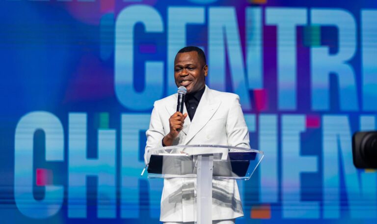 CE QUI NOUS ARRIVE QUAND NOUS PRIONS BEAUCOUP – Prophète Djo Grace MWENZE