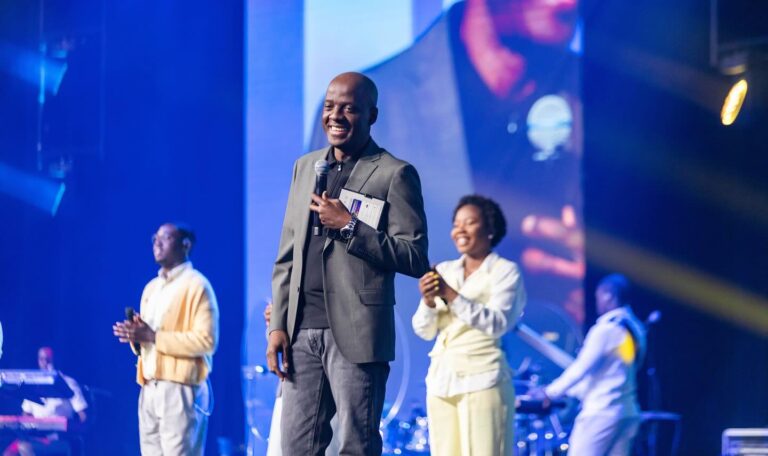 Me voir tel que Dieu me voit, accepter ce qu&rsquo;Il dit que je suis – Apôtre Yvan CASTANOU