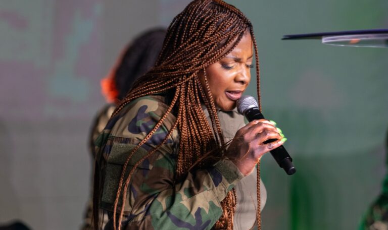 SOIS UN BON SOLDAT DE JÉSUS – Docteure Modestine CASTANOU