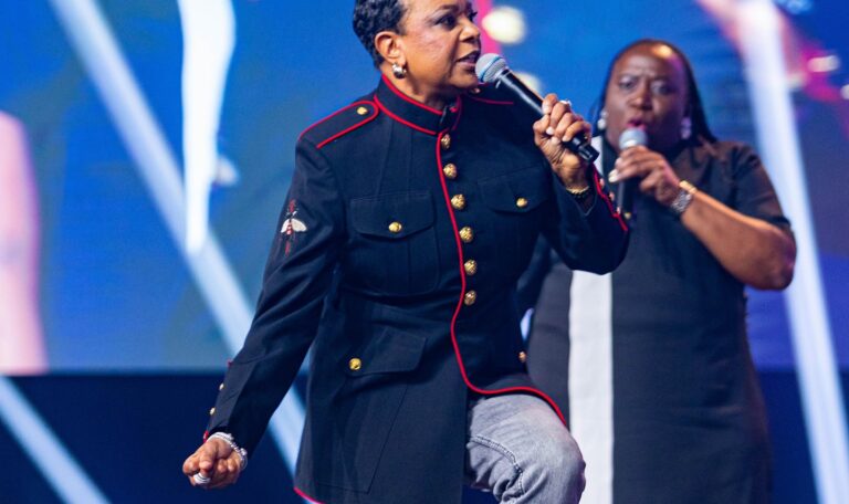 J4 / Invincible : La femme qui est restée sur le rocher – KHAYIL2025 – Dr Jasmin SCULARK